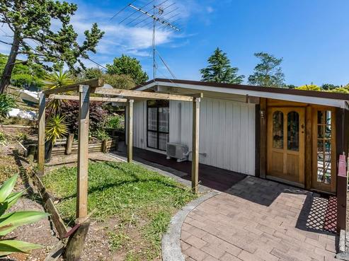 105 Eskdale Road, Birkdale