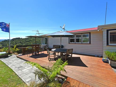 12 Wyndham Road, Pinehaven