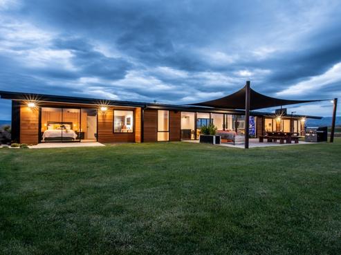 213 Golden Road, Alexandra
