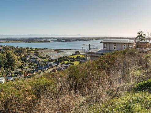 8 Rifleman Lane, Redcliffs