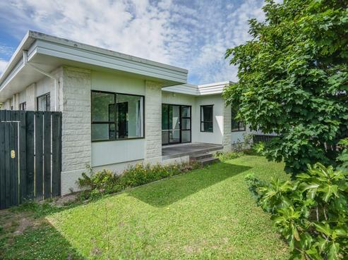 57 Neale Avenue, Stoke