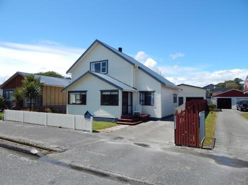 84 Fitzherbert Street, Hokitika
