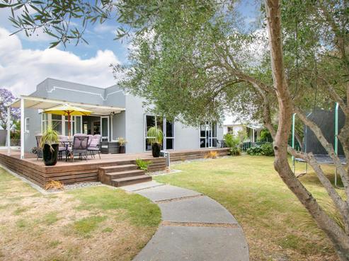 7 Petane Road, Bay View