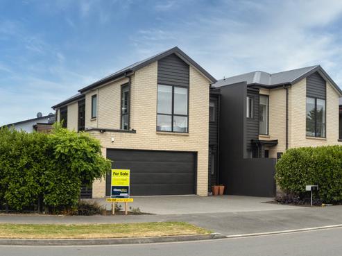 28 Linden Grove Avenue, Middleton