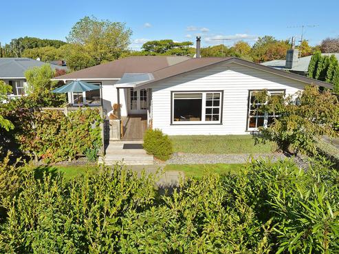 8 Udy Street, Greytown