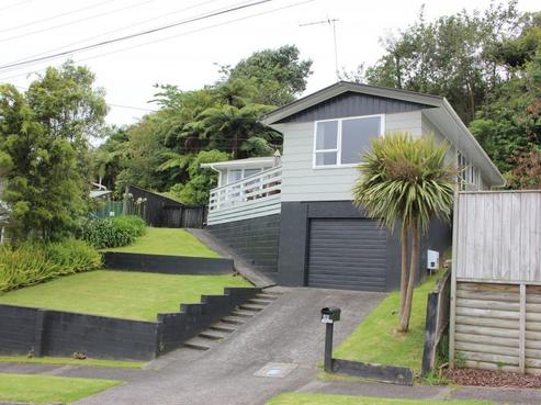 29 Beaumont Crescent, Frankleigh Park