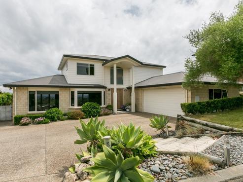 83 Hikanui Drive, Havelock North