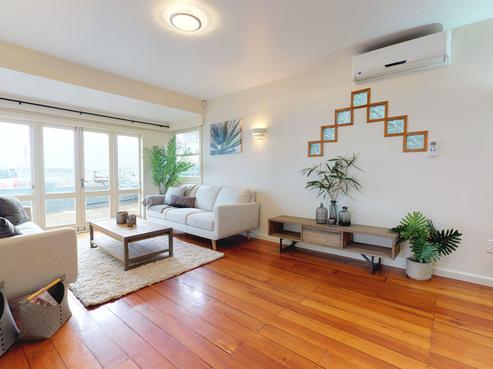 237 The Esplanade, Petone
