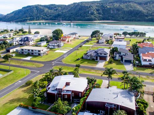 205 Harbour View Road, Whangamata