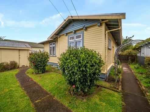 21 Disraeli Street, Hawera