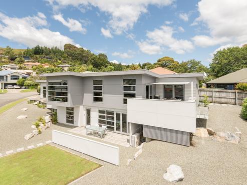 14 Ballard Drive, Stoke