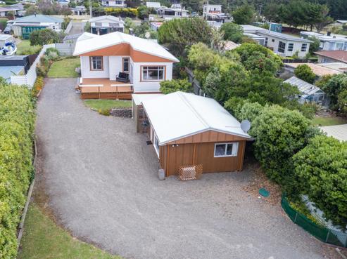 23 Raukawa Street, Himatangi Beach