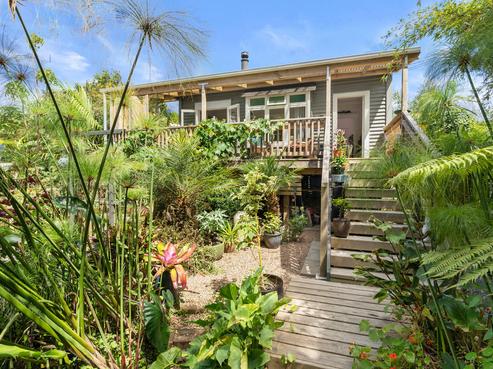 20A Hamilton Road, Surfdale