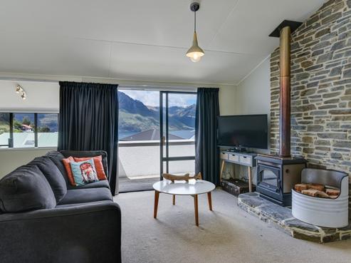 5A Wye Place, Fernhill/Sunshine Bay