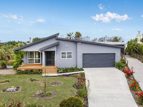 12 Rua One Place, Whakatiwai