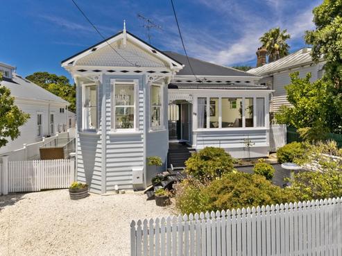 50 Albert Road, Devonport