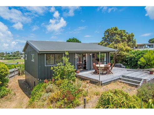 38 Cordyline Road, Port Waikato