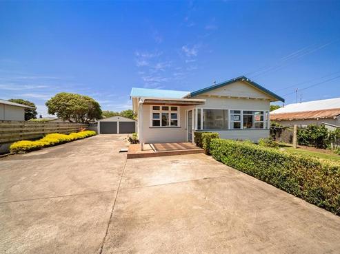 20 Caledonia Street, Hawera