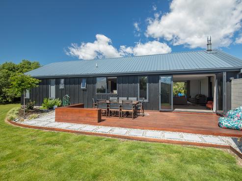 25 Frye Crescent, Albert Town