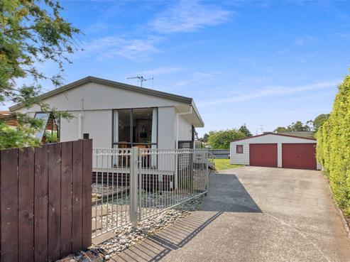64 Garland Drive, Saint Andrews