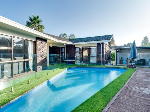 3 Neagle Place, Greenmeadows