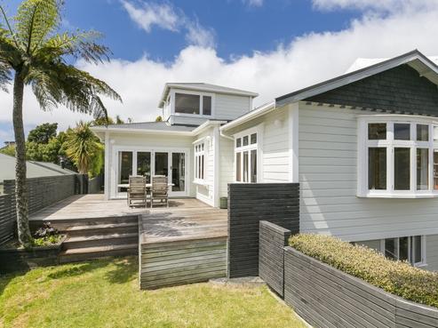 7 Chisenhall Street, Karori
