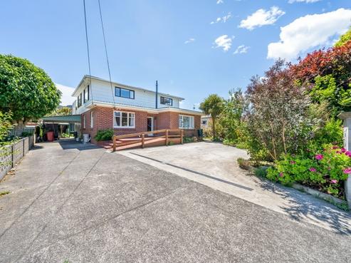 27 Hudson Avenue, Ebdentown