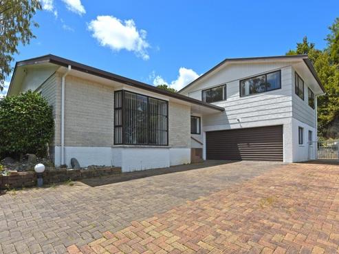 14 King Charles Drive, Kingsley Heights