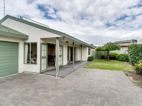 8A Surrey Street, Taradale