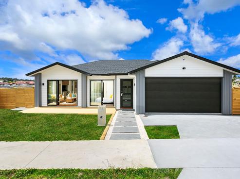 18 Surf View Crescent, Red Beach