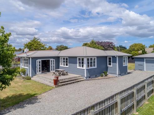 22 Sackville Street, Martinborough
