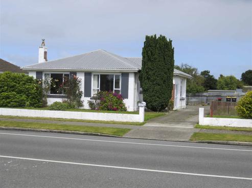 233 Pomona Street, Strathern