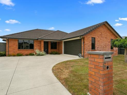 6 Rose Leigh Drive, Cambridge