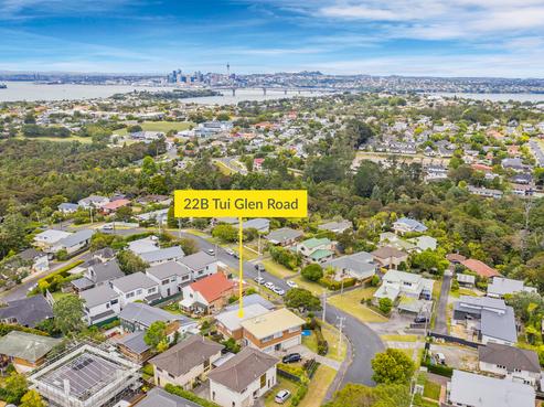 22B Tui Glen Road, Birkenhead
