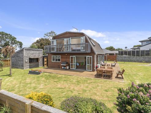 61 Queen Street, Riverhead