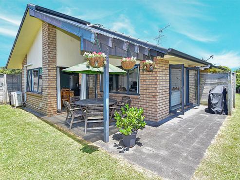 15 Rossiter Avenue, Waiuku