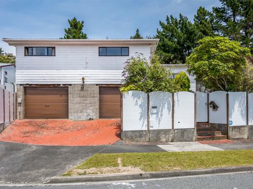24 Fenchurch Grove, Stokes Valley