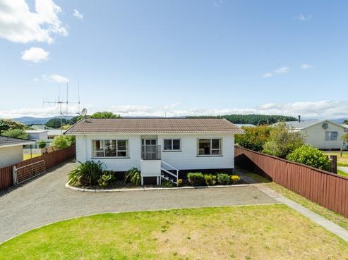 40 Norfolk Crescent, Otaki Beach