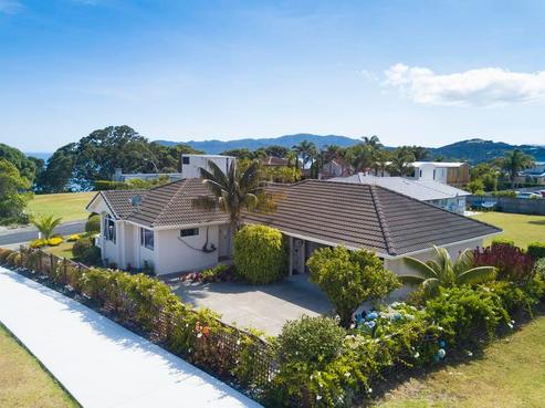 15 Bayside Drive, Coopers Beach