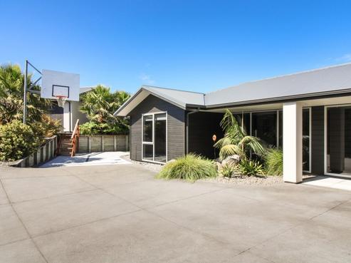 42 Davies Road, Hurdon