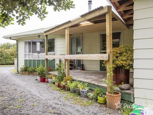 23 Churchill Crescent, Featherston