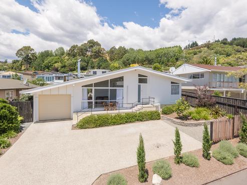 37 Churchill Avenue, Richmond