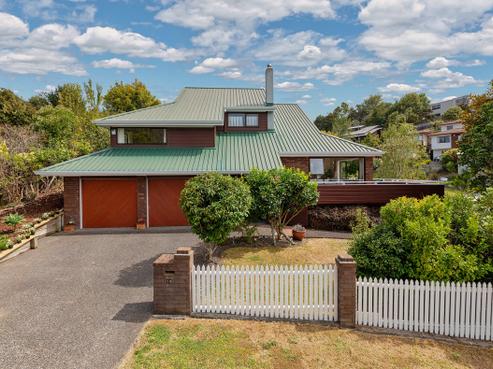 15 Penguin Drive, Murrays Bay