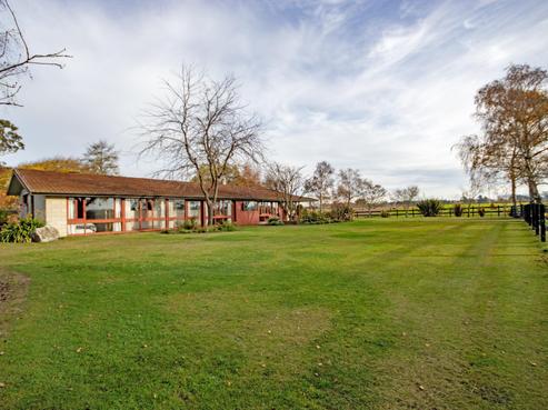 205 Barton Road, Fairview
