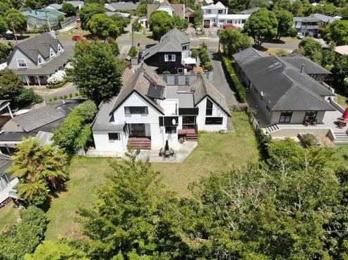16 Lewis Road, Lynmore
