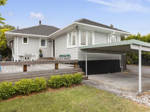 1 Kotuku Street, Te Atatu Peninsula