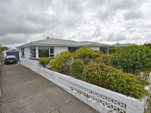 103 Derwent Crescent, Glengarry