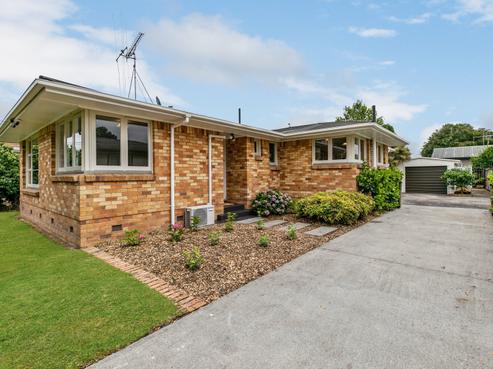 7 Cleveland Street, Bader