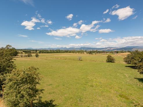 27 Greenacres Road, Redwood Valley