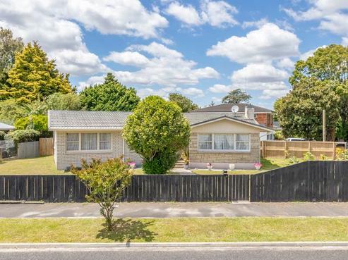 2 Springfield Crescent, Enderley